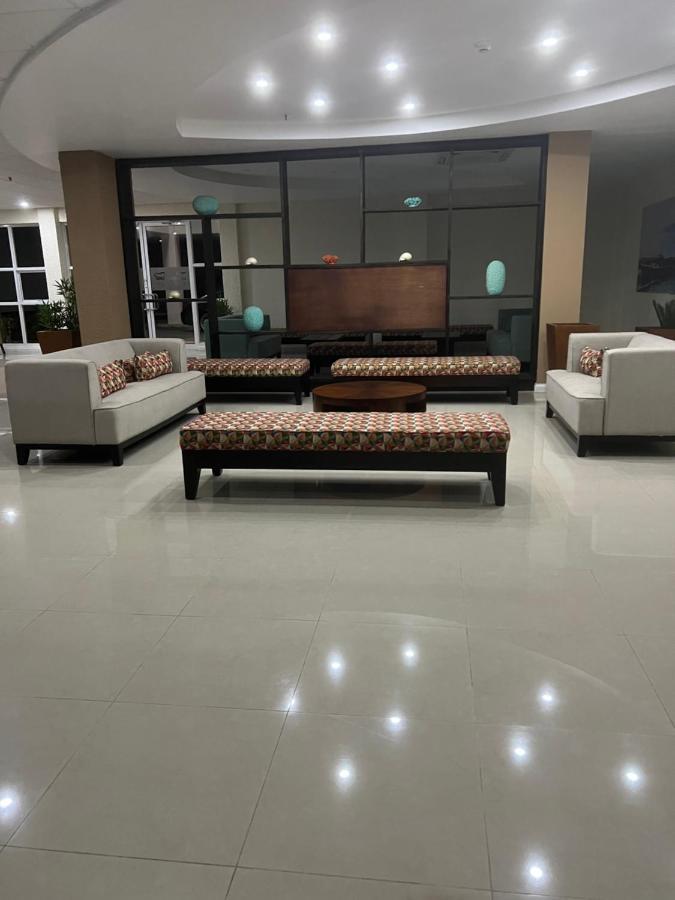 Bayfront Villa & Apartment Портмор Экстерьер фото