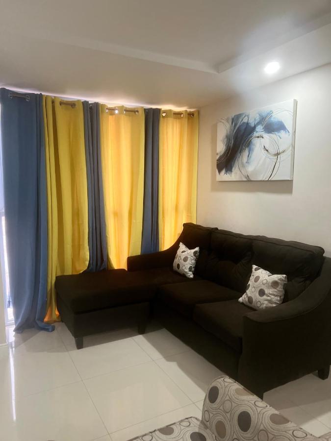 Bayfront Villa & Apartment Портмор Экстерьер фото